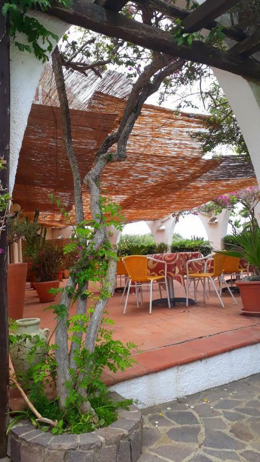 Hotel Punta Faro Capo Vaticano Exterior photo